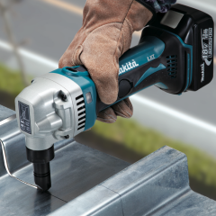 Makita DJN161RFJ - 18v Sac Kesme Makinası Djn161rfj - Hassas Kesim İçin İdeal