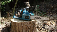Makita DUC355Z - Akülü Zincirli Testere - Yüksek Performans
