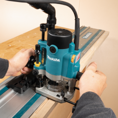 Makita RP1111C - Devir Ayarlı Freze - Yüksek Performanslı Ahşap İşleme