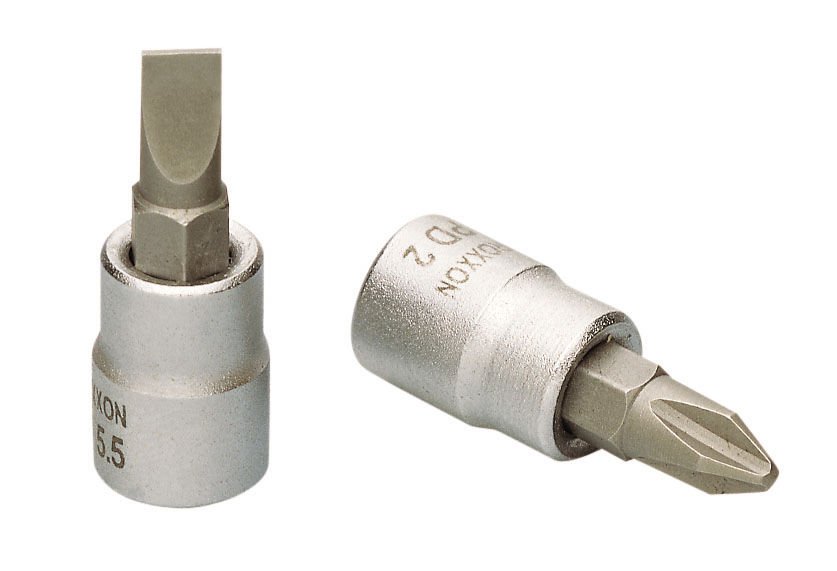 1/4'' DÜZ UÇLU LOKMA TORNAVİDA 5.5 mm
