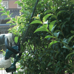 Makita DUH483Z Akülü Çi̇t Budama Maki̇nasi 18V