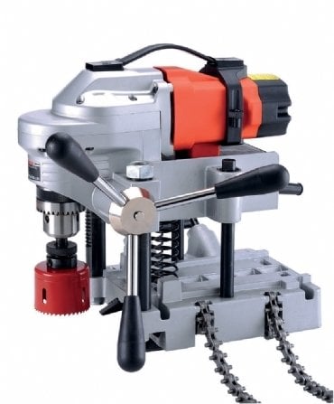 AGP - Boru Delik Açma Makinesi - Güçlü ve Pratik Çözüm