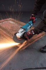 Makita GA9030 - Büyük Taşlama - Yüksek Performanslı Kesim Aleti