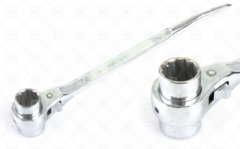 Kromajlı Kazıklı Lokma Cırcır Anahtar  17X19mm