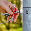 Knipex 00 11 06 V01 Üniversal Pano Anahtarı ''Bau'' (Standart Tip)