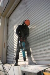 Makita HM1214C - Elektropnömatik Kırıcı - Güçlü ve Dayanıklı