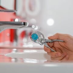 Knipex 86 04 100 - Pense Anahtarı Xs - Kompakt ve Dayanıklı